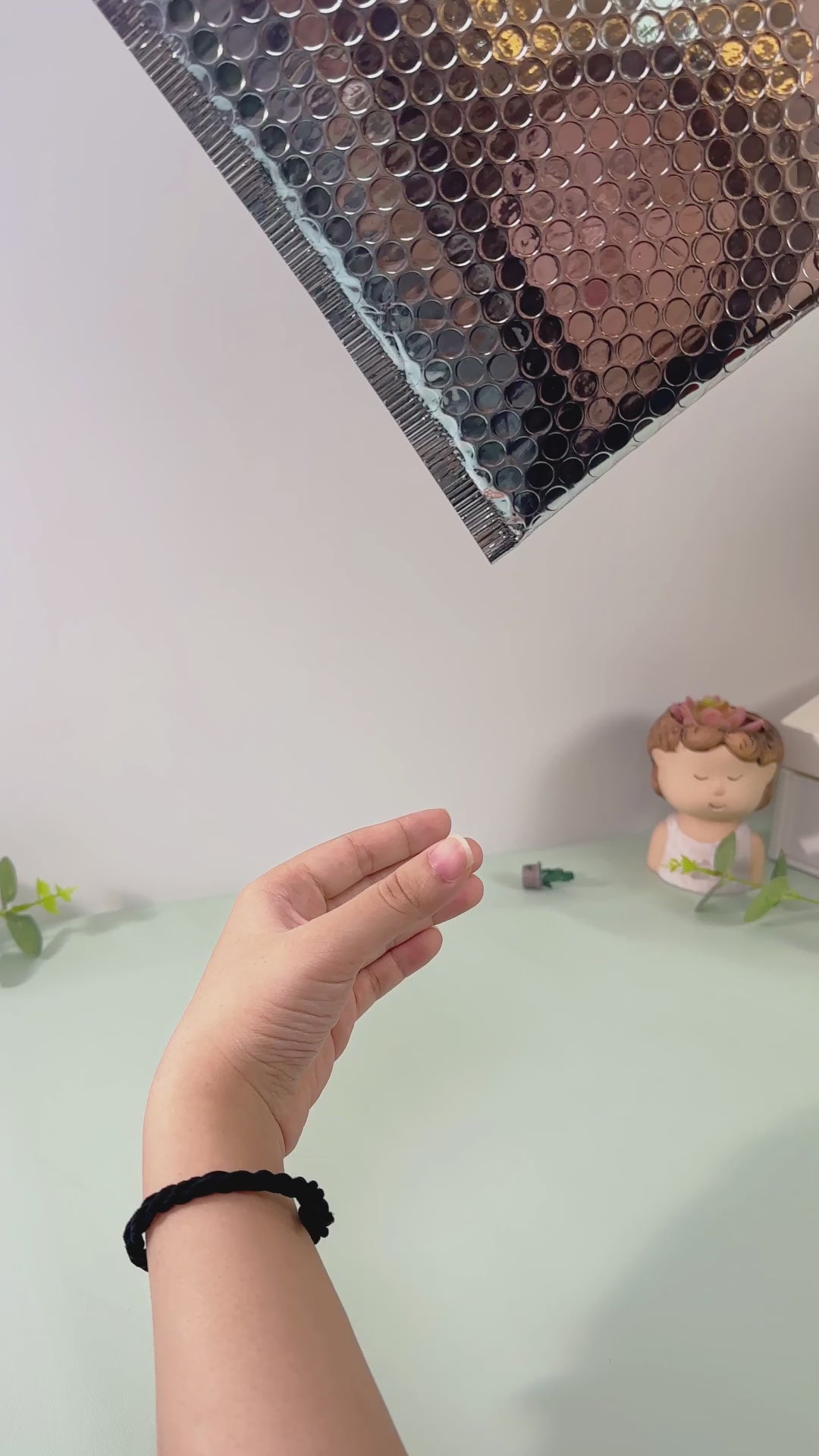 Load video: Botanical Whispers Poster Cards Set